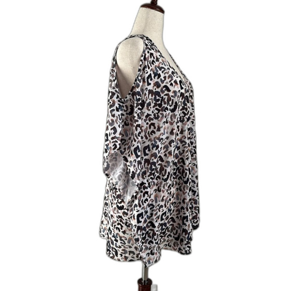 Show Me Your Mumu Cold Shoulder Caftan Top Cheetah Print Size M - Picture 3 of 8